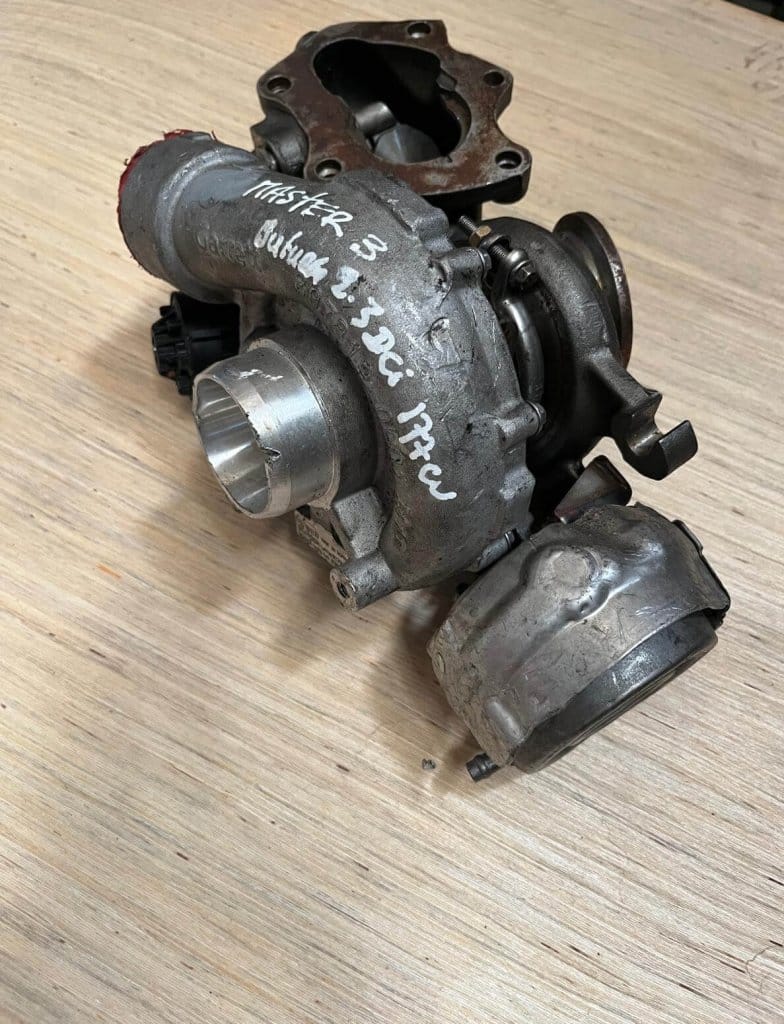 M9T704 Turbo Renaut Master 3