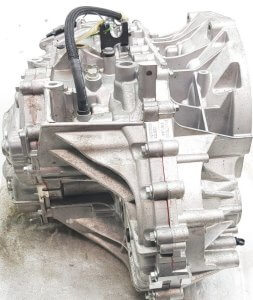 Boîtes de vitesses automatiques occasion et neuves reconditionnées pour véhicules utilitaires légers. Référence DW6009 compatible Renault Trafic 3, Opel Vivaro 3, Fiat Talento et Nissan NV300